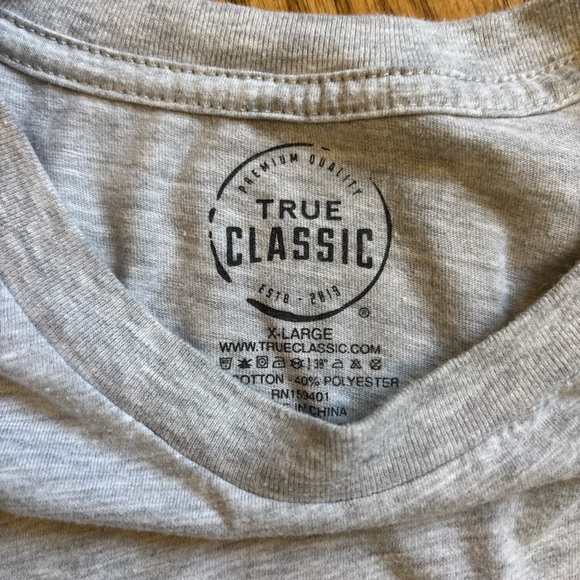 True Classic Mens Long Sleeve Short Sleeve T shirt XL Crew Neck Lot Of 4 - Picture 4 of 15